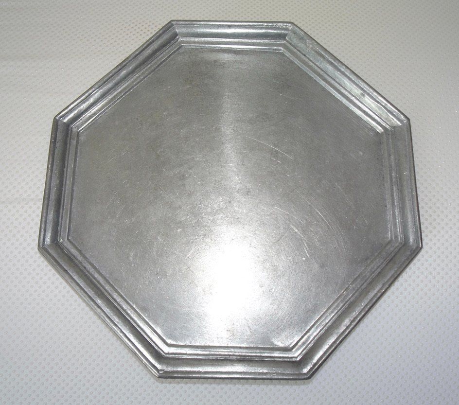 Piatti di portata: Plat Octogonal En Métal Ancien – Usato da Châtelaine venduto da fil_7lqg