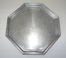 Plat Octogonal En Métal Ancien