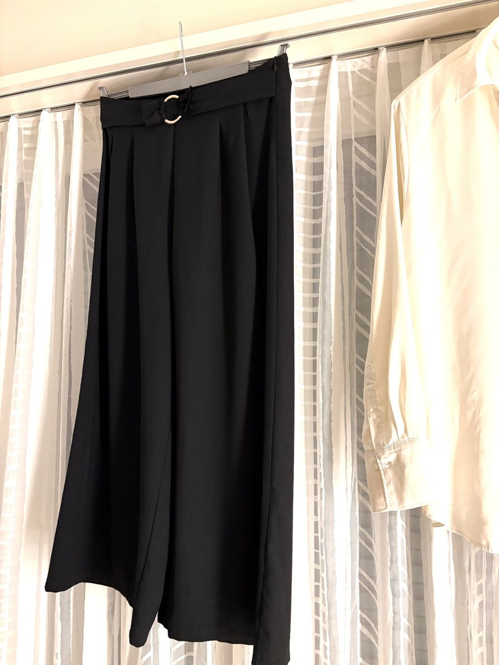 Kleiderpakete: Hosen mit Bluse Grösse M – Neu (gemäss Beschreibung) aus Glattbrugg von Ariel012 6