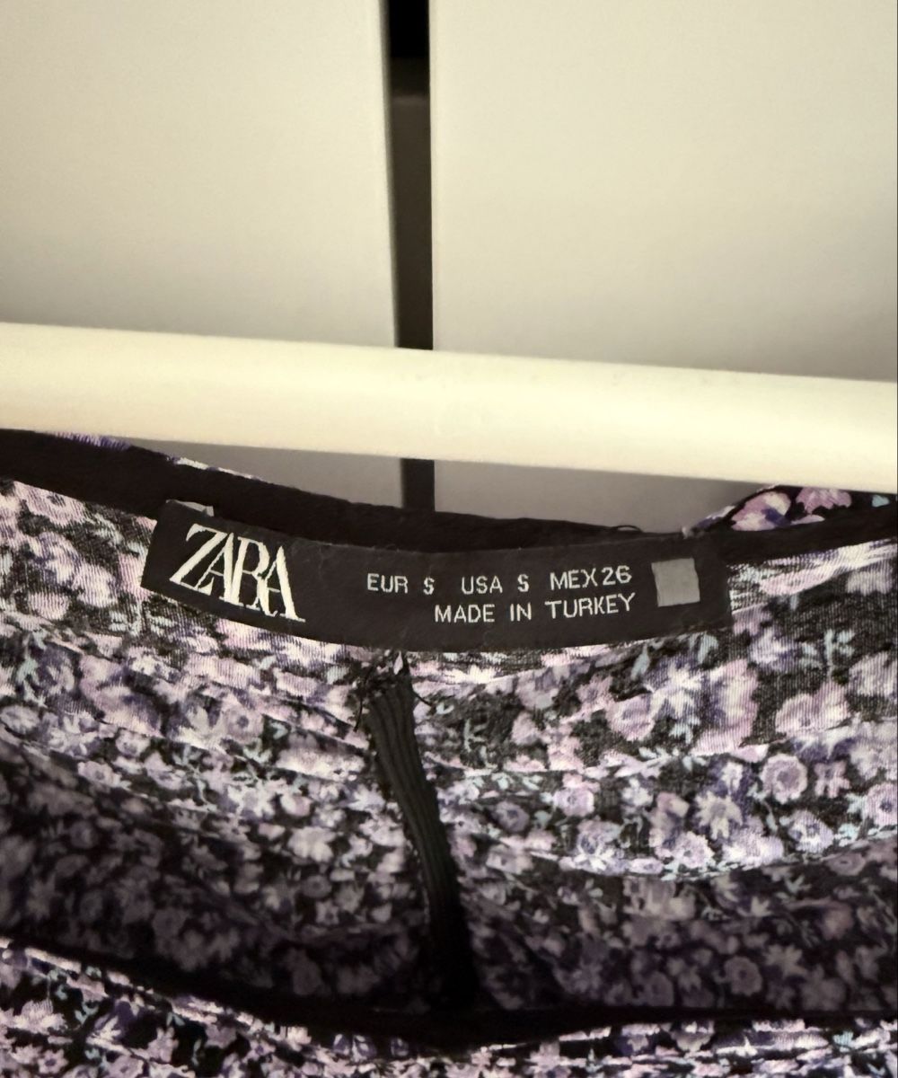 Zara Camicette: ZARA Blüemli Top S  – Usato da Zürich venduto da FionaLuzia 1