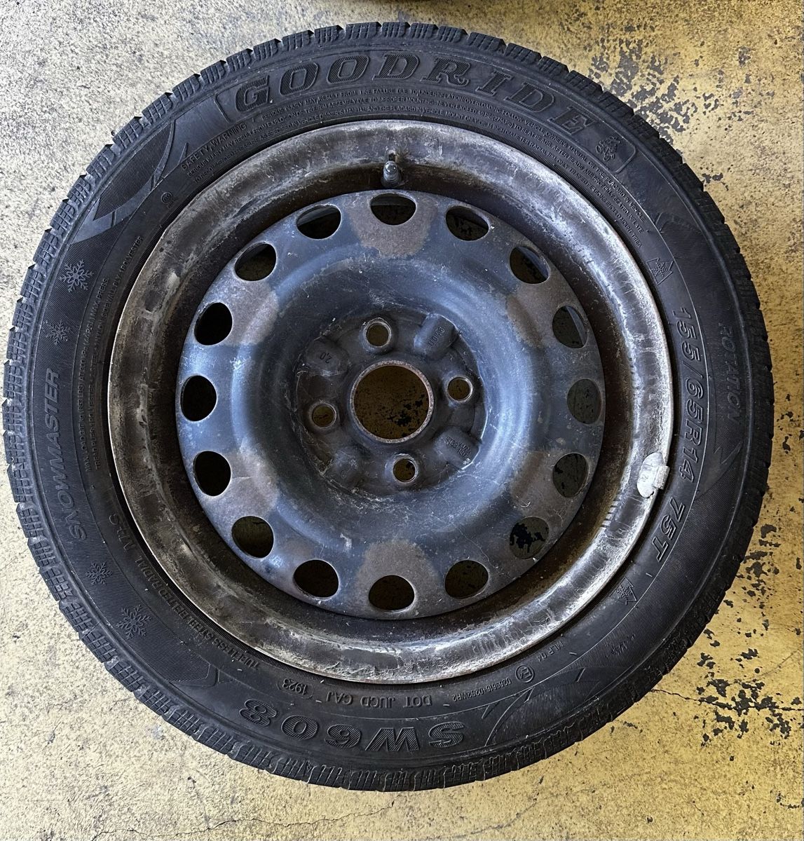 Toyota Cerchioni:  Stahlfelge 165/65R14 75T – Difettoso da Amriswil venduto da es_sell 1