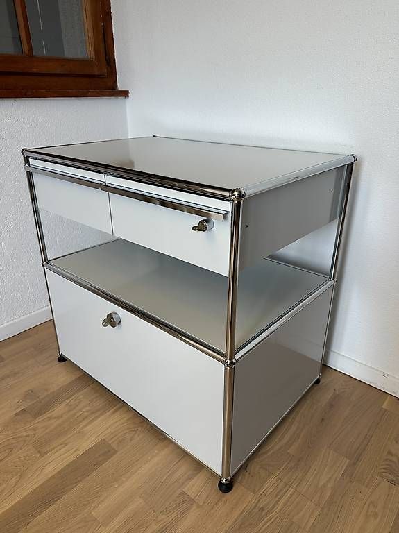 USM Cassettiere: Commode USM Haller en Gris Clair // Ref. AY0427 – Usato da Ravoire venduto da ARKY_s 1