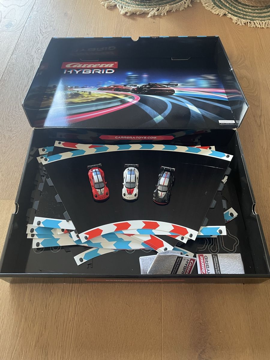 Carrera Modellini d'auto: Carrera Hybrid – Nuovo (secondo la descrizione) da Seewis-Pardisla venduto da toni_2005 2
