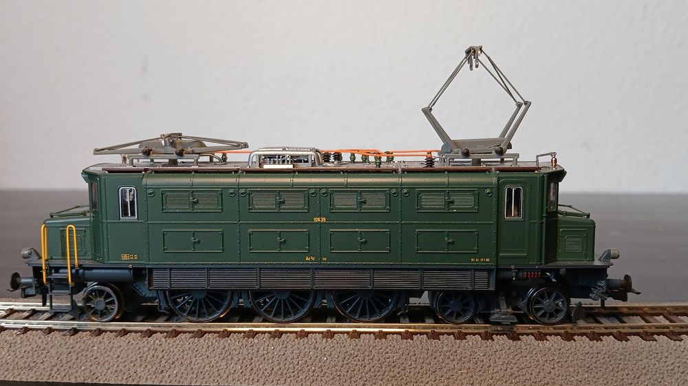 Roco Modelleisenbahnen: Modelleisenbahn Roco H0 DC Konvolut neuwertig – Gebraucht aus Zürich von danilu1956 2