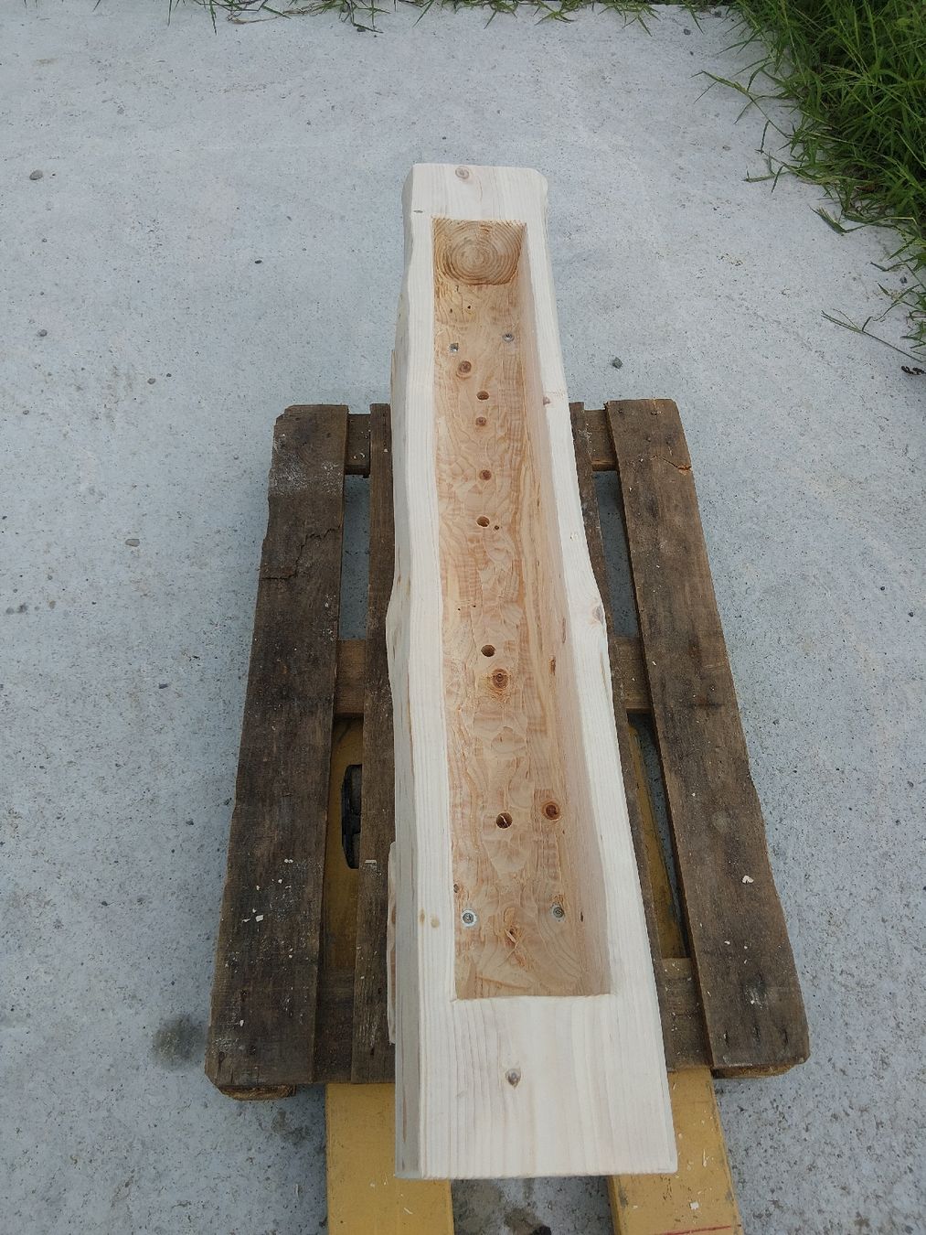 Vasi per fiori: Blumentrog aus Tanne Rundholz – Nuovo (secondo la descrizione) da Affoltern am Albis venduto da ret_6x6z 5