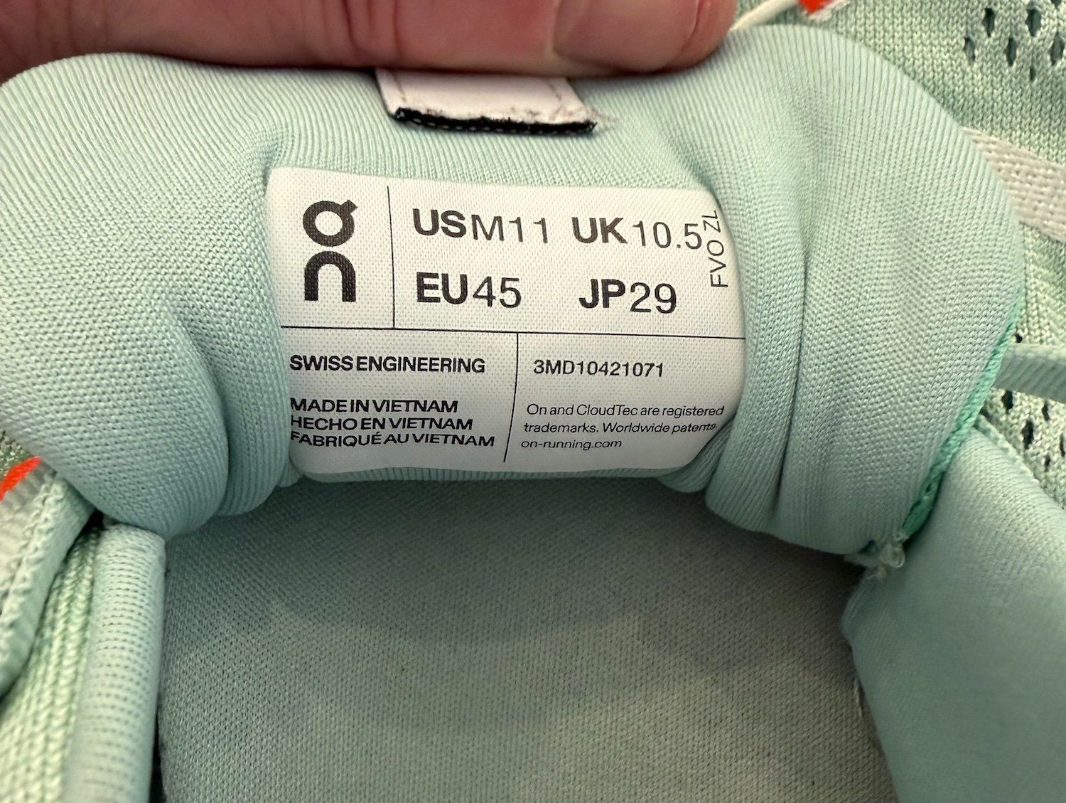 On Scarpe da uomo: ON CloudSurfer Herenschuhe mint Grösse 45 EU – Usato da Brunnen venduto da ric_7gxl 5