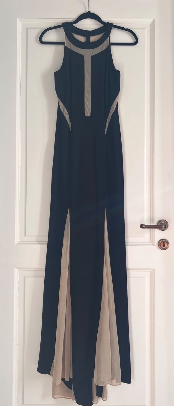 Vestiti: Black Evening Long Dress – Usato da Corsier-sur-Vevey venduto da Kristina.Nova 1