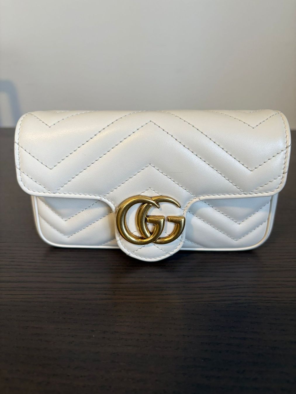 Gucci Taschen für Damen: GG Marmont Mini Schultertasche aus Leder – Neu (gemäss Beschreibung) aus Rorschach von Spektar