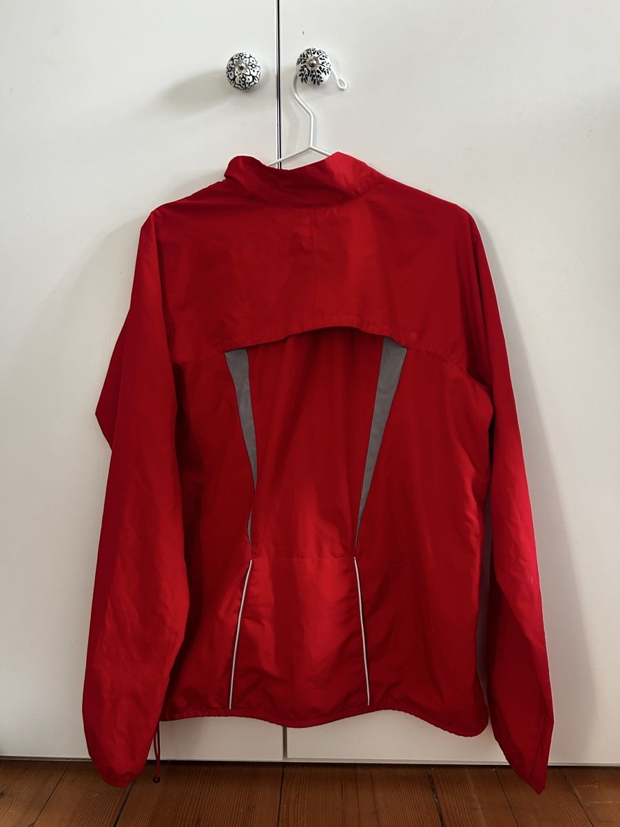 Nike Giacche: Nike Trainingsjacke – Usato da Uster venduto da alin13e 2
