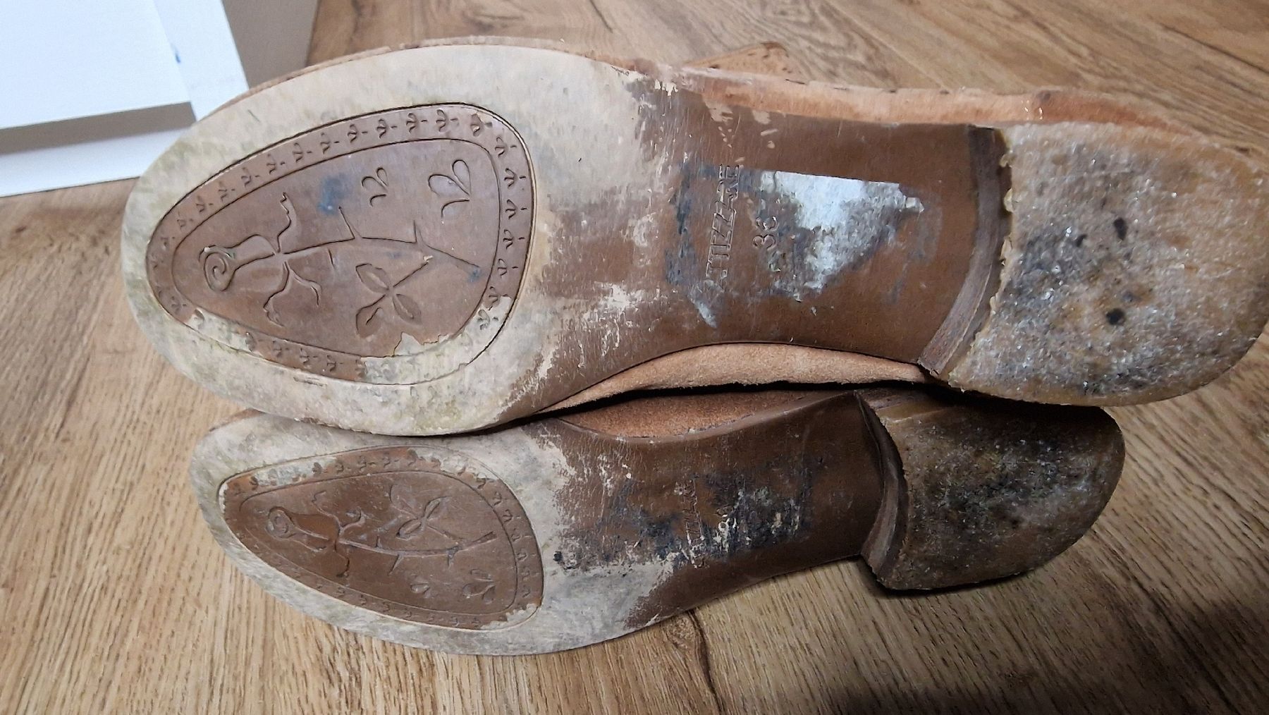 Scarpe da donna: Braune Stiefel, Gr. 36, Wildleder – Usato da Mönchaltorf venduto da nzhuravel 3