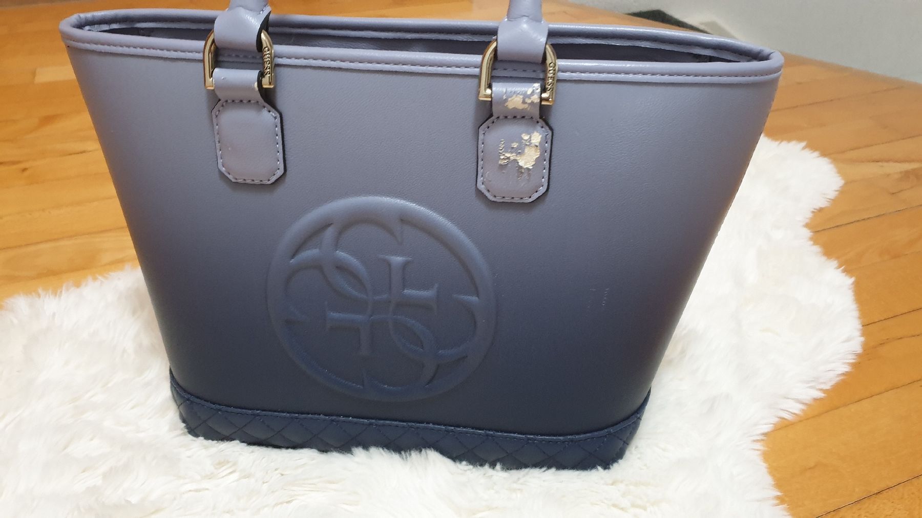 Guess Borse da donna: DAMEN TASCHE GUESS – Difettoso da Thun venduto da Vecgou