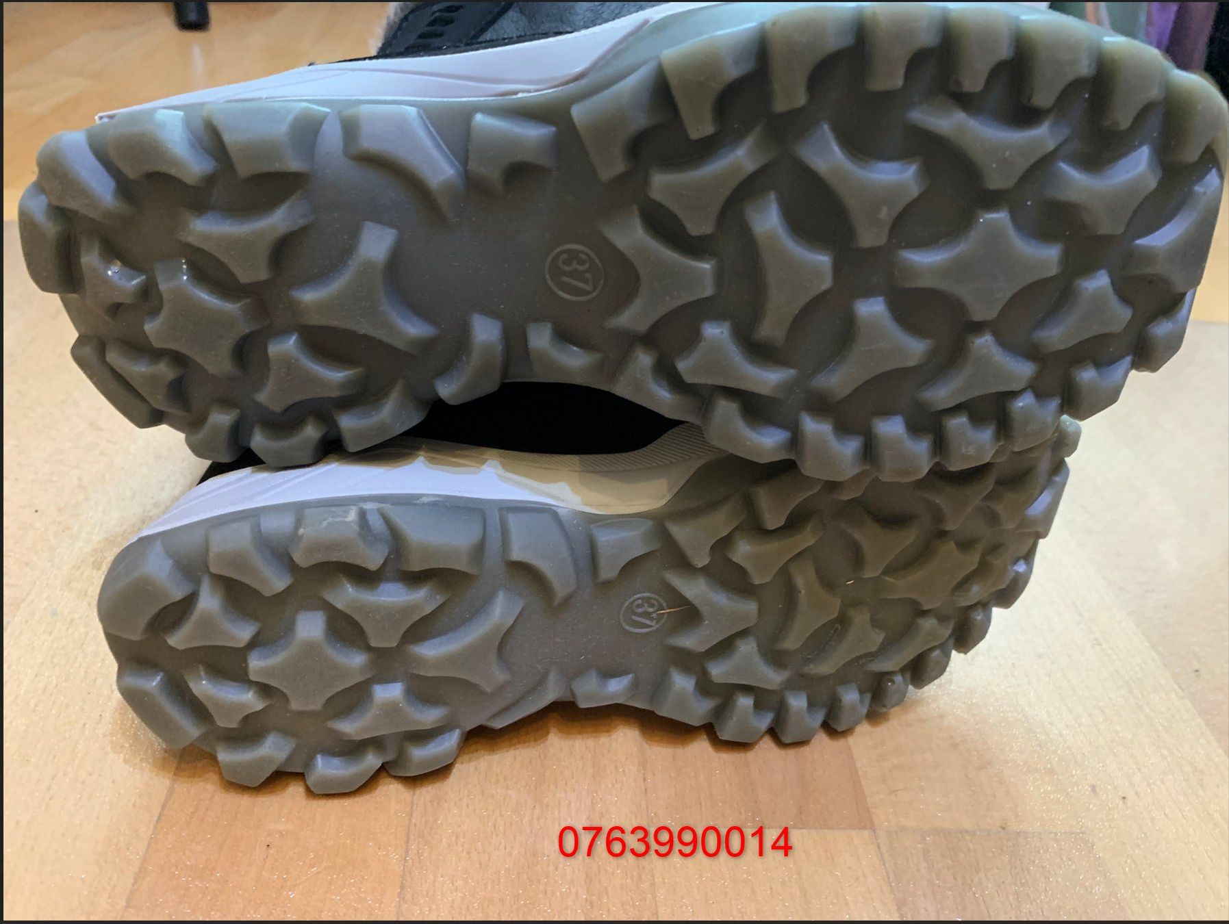 Scarpe per ragazze: Winterstiefel Kinder GRIP Technology schwarz, Gr. 37 – Usato da Wallisellen venduto da Francescof 2
