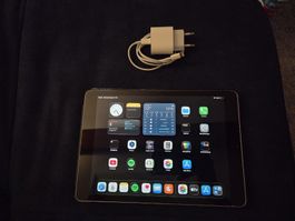 ​iPad Air 1 (Modell A1474) WLAN • Gebraucht + Zubehör