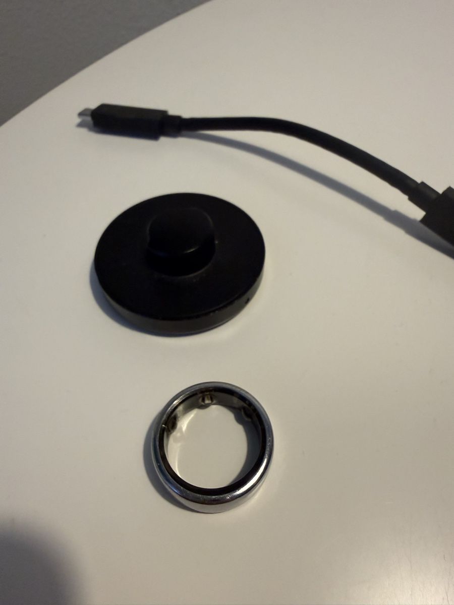 Oura Anelli: Oura Ring Silver  – Usato da Bern venduto da Laufsport3000 3