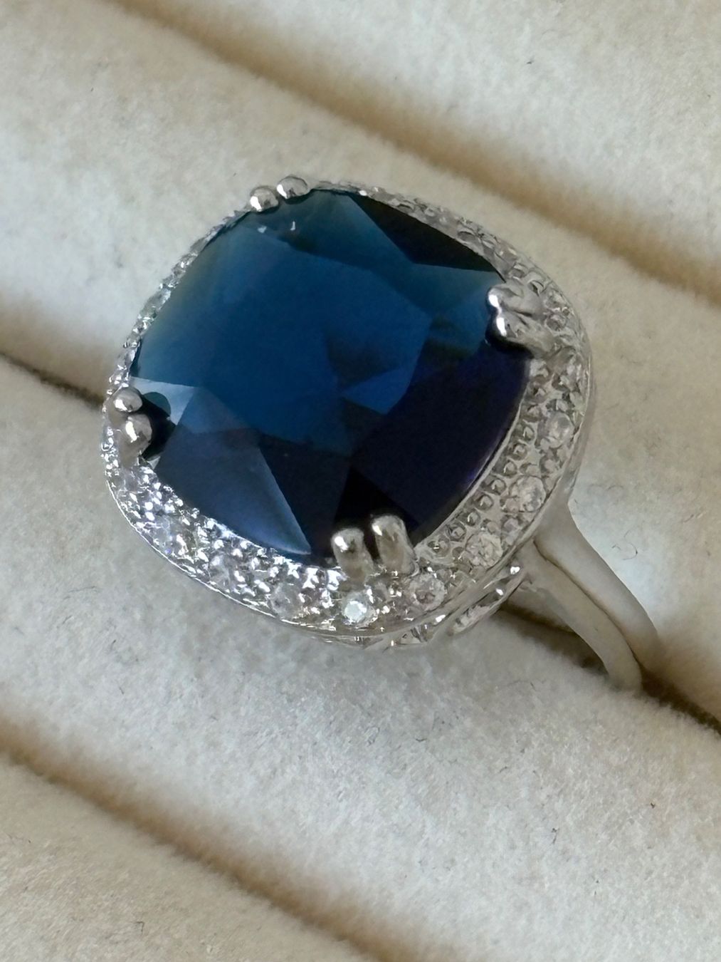 Bagues: Luxus Elegante Solitär gr: 19:9 Ring Farbe: Silver – Neuf (Voir description) à Biel-Bienne par Roserosse13