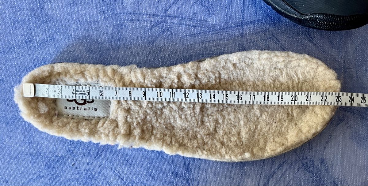 Ugg Herrenschuhe: UGG Winterstiefel Gr. 34 – Gebraucht aus Steffisburg von Afrika82 4