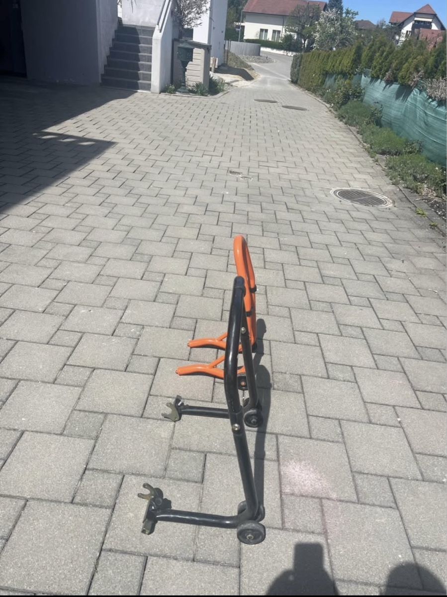 Ständer: Béquilles de stand - Moto – Gebraucht aus Courtepin von KevinAz 1