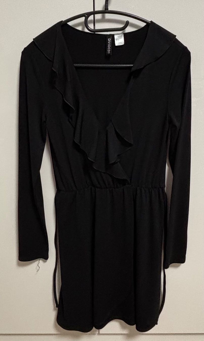 Kleider: H&M Kleid mit Rüschen, Gr. 36 – Gebraucht aus Zollikerberg von Jvac2 1