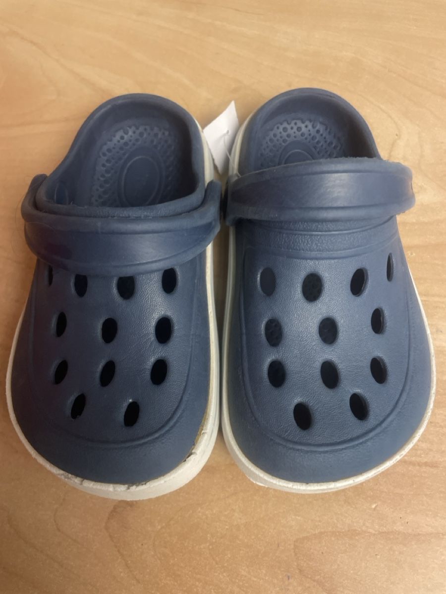 Scarpe per ragazzi: Kinder Clogs Gr. 25 dunkelblau  – Usato da Obergerlafingen venduto da cabo4 1