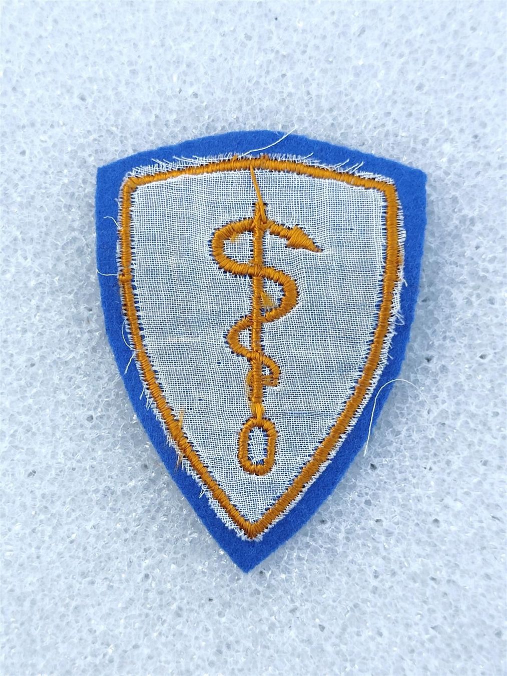 Placchette & Badge: Funktionsabzeichen Zahnarzt Ord. 1949 V1 – Usato da Bauma venduto da SwissMilitaria 1