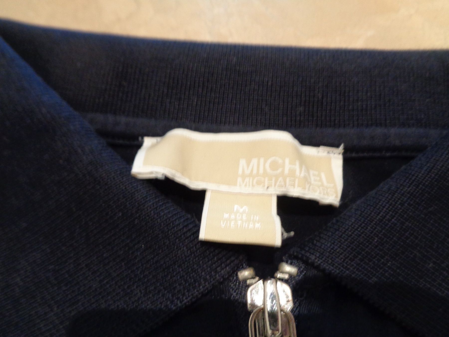 Michael Kors T-Shirts: Michael Kors NWT Mega schönes Shirt,S- M – Gebraucht aus Klingnau von Markus14 2