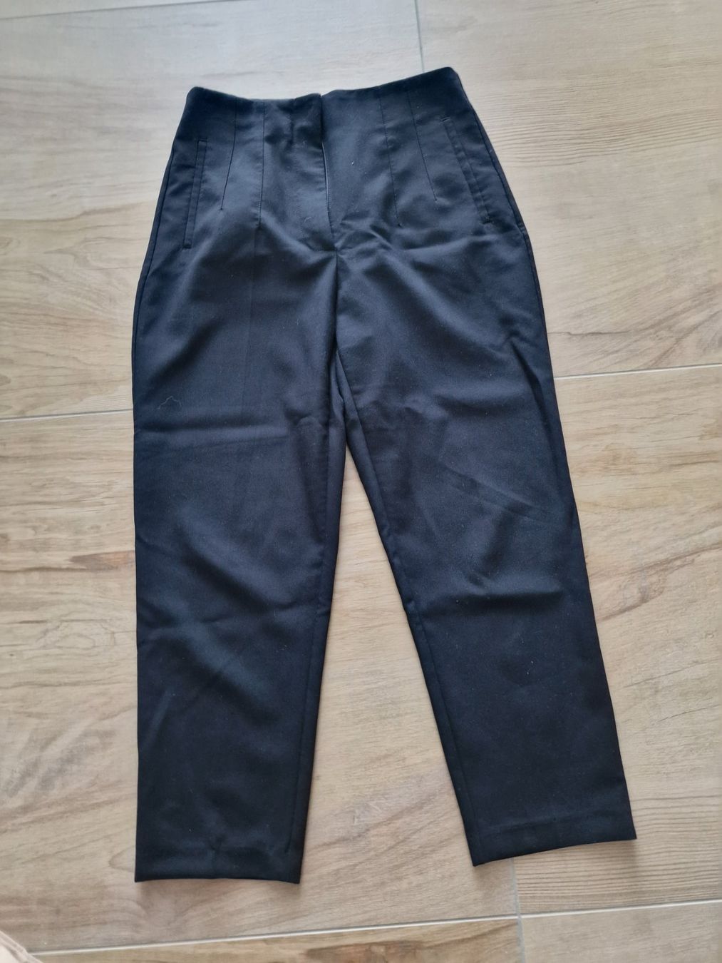 Zara Pantaloni: Zara Hose – Usato da Altishausen venduto da ter_58nj