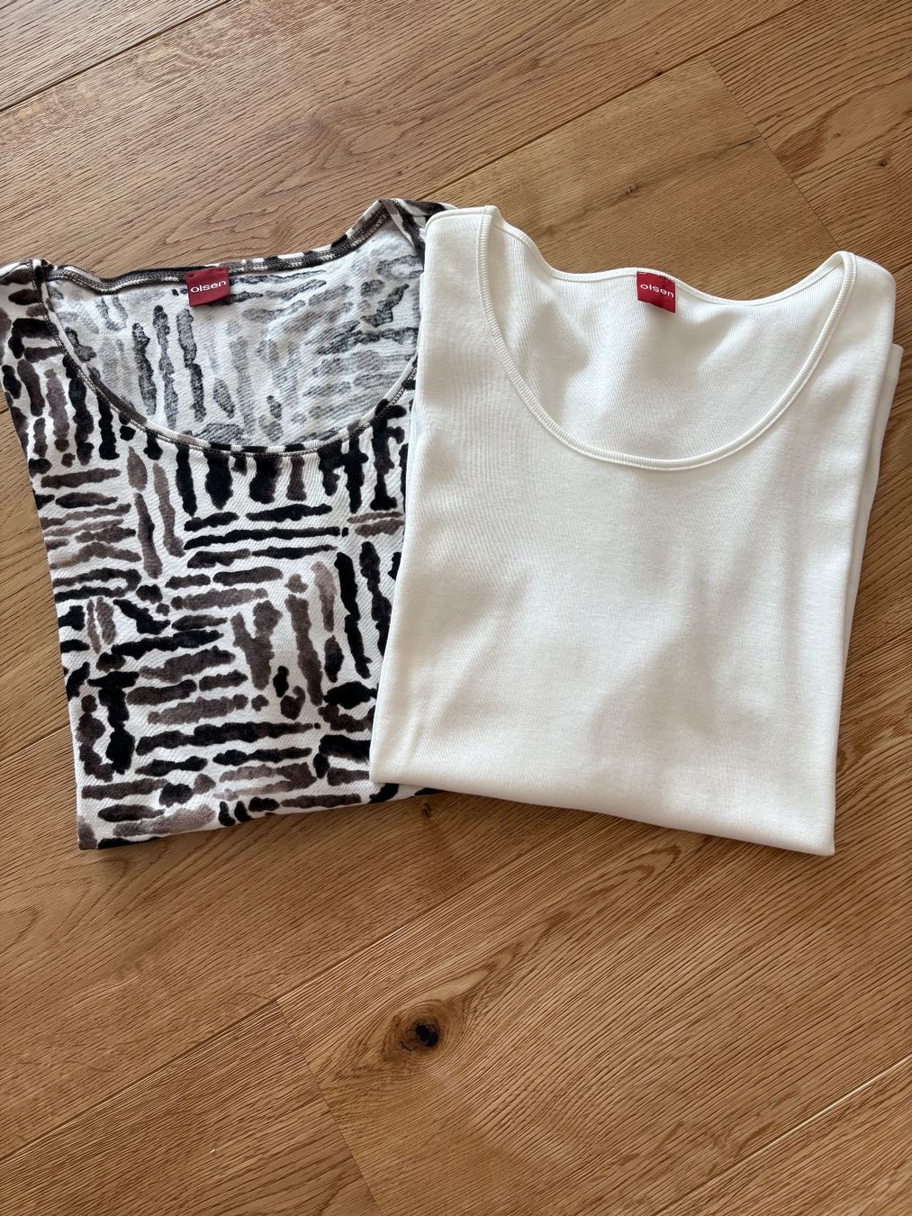 T-shirt: 2 Shirt der Marke Olsen / 46 – Nuovo (secondo la descrizione) da Zürich venduto da jimmy_12