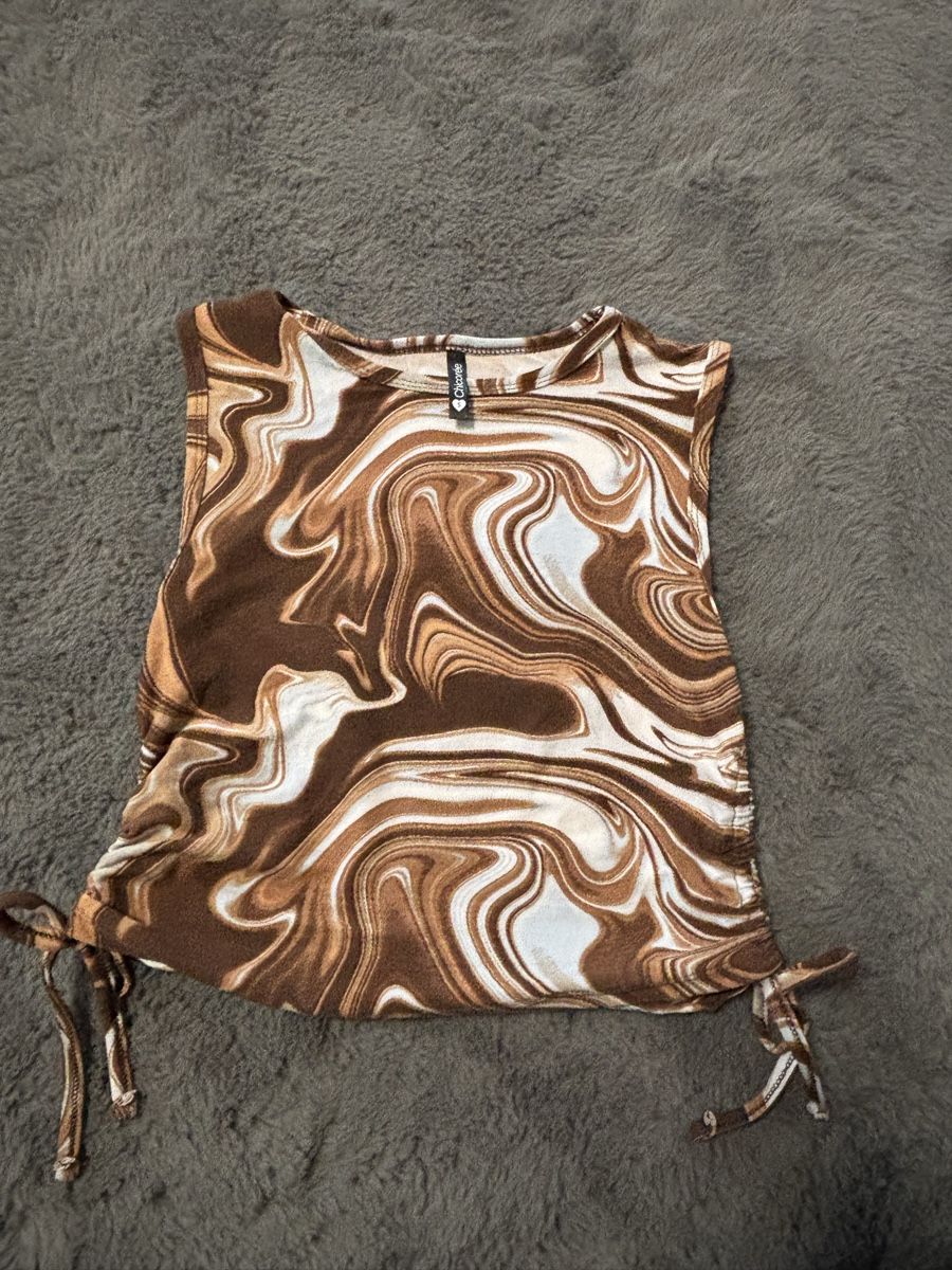 Top: Chicorée Brown Marble Print Top. – Nuovo (secondo la descrizione) da Wichtrach venduto da Re_Fit