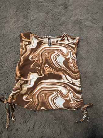 Chicorée Brown Marble Print Top.