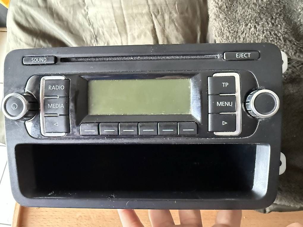 Radio: Auto radio – Usato da Bussy FR venduto da Vanoumatt