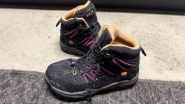 46N Wanderschuhe, Gr. 30, wasserdicht, Top Zustand!