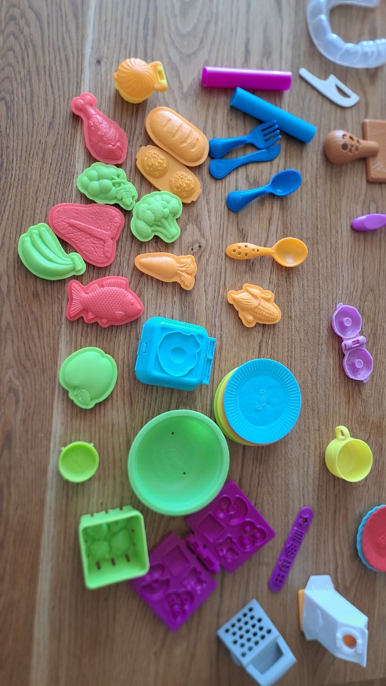 Play-Doh Modelliermasse: play doh 4x sets – Gebraucht aus Thun von tan_2kvt 2