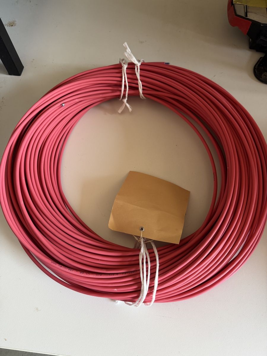 Kabel: Kabel rot U72 1x4x0.8 Heiniger – Neu (gemäss Beschreibung) aus Steffisburg von NeriElektro