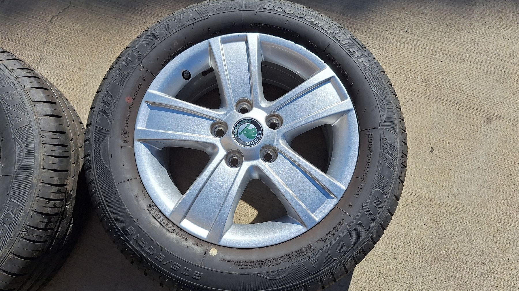 Skoda Cerchioni: 4x Skoda Alufelgen 15" – Usato da Konolfingen venduto da borkenkaefer91 4