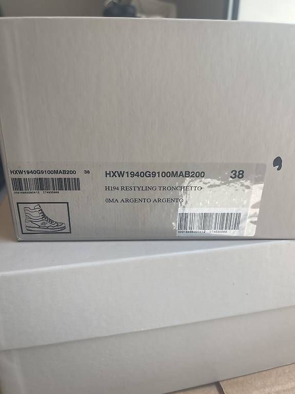 Chaussures femmes: hogan alte silver taglia 38 – D'occasion à Lugano par naz_zkg8 1