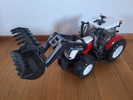 Bruder Traktor Steyr CVT 6230