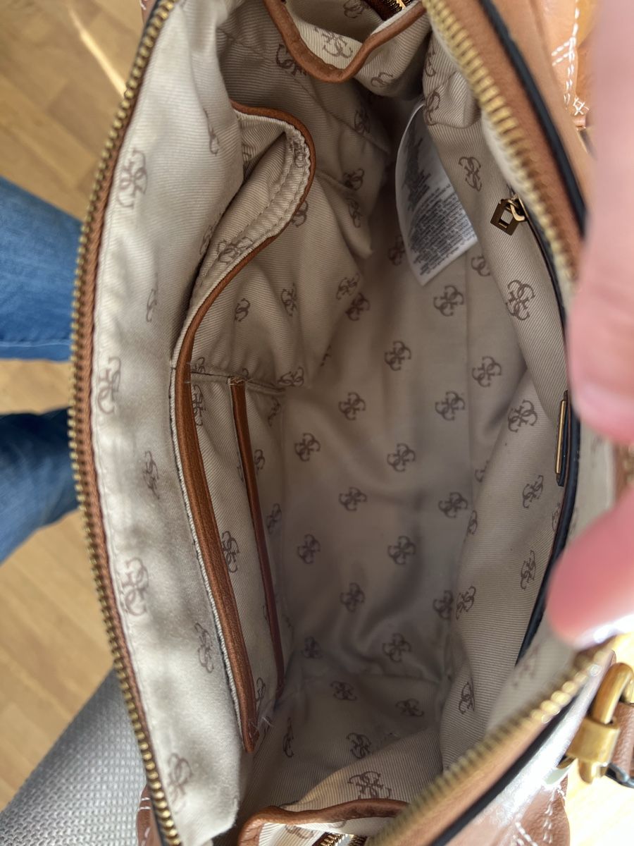 Guess Borse da donna: Guess Tasche – Usato da Schwerzenbach venduto da sas_7t7r 1