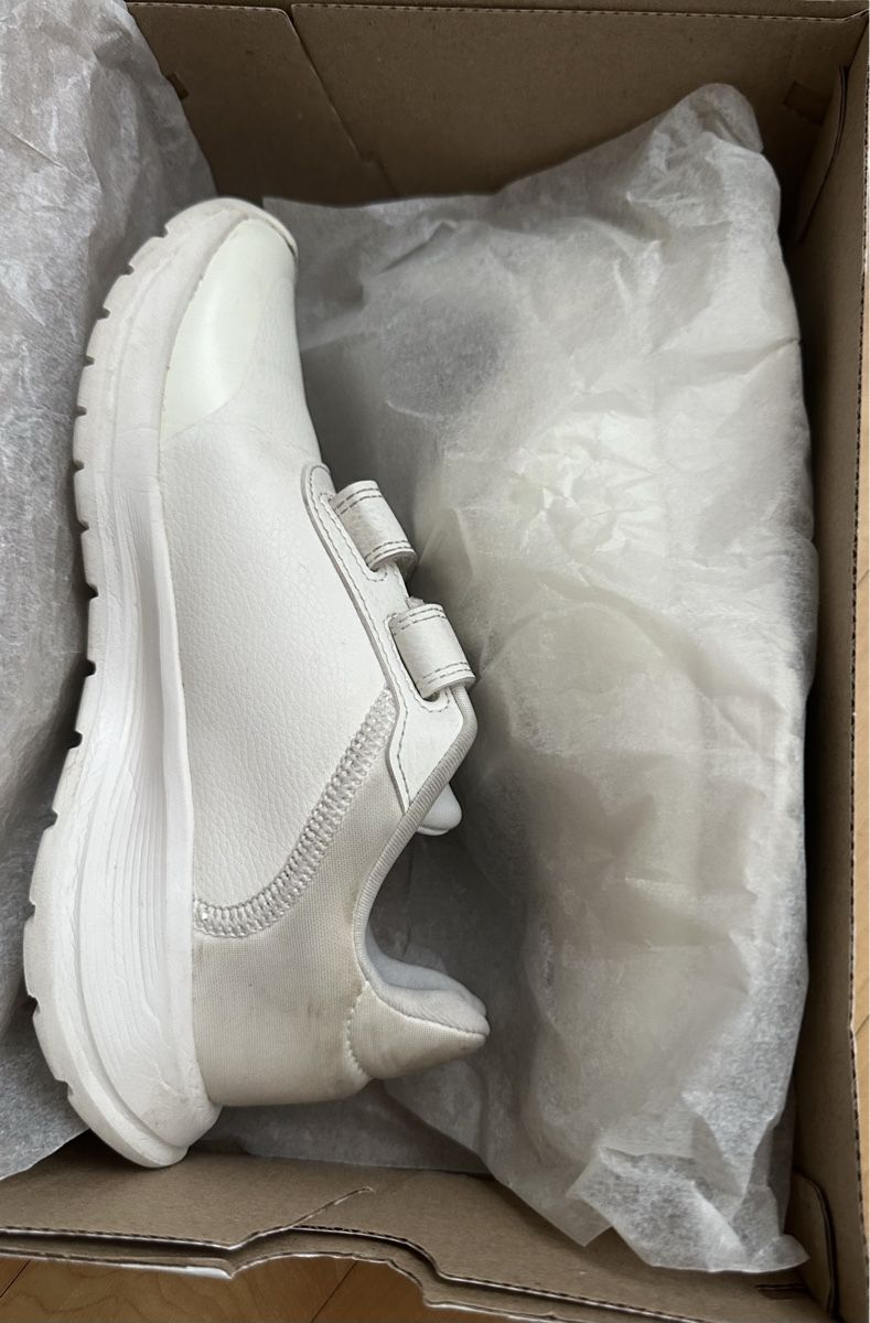 Adidas Scarpe da uomo: Adidas Schuhe Gr.34 – Usato da Oensingen venduto da dorian07