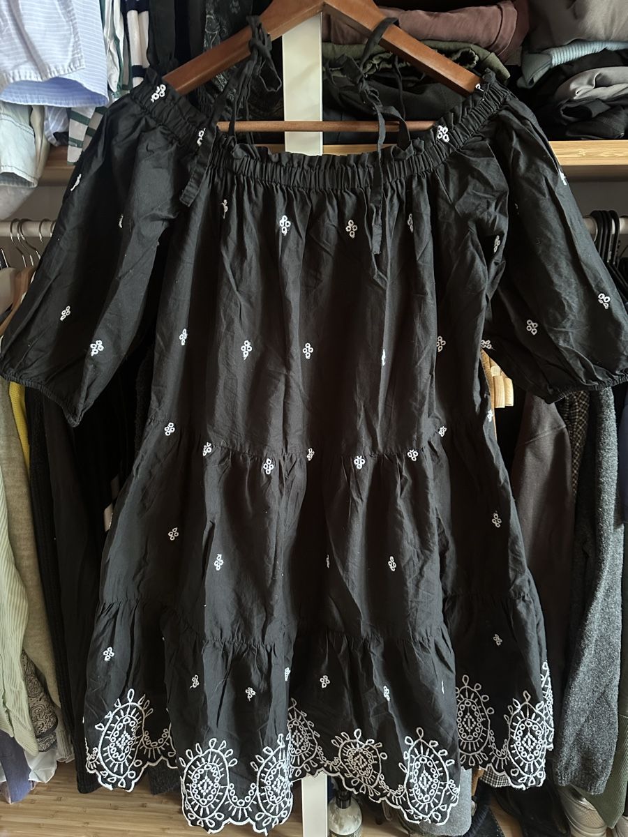 H&M Robes: Kleid Gr. S, schwarz H&M – D'occasion à Münsingen par Secondhand89 2
