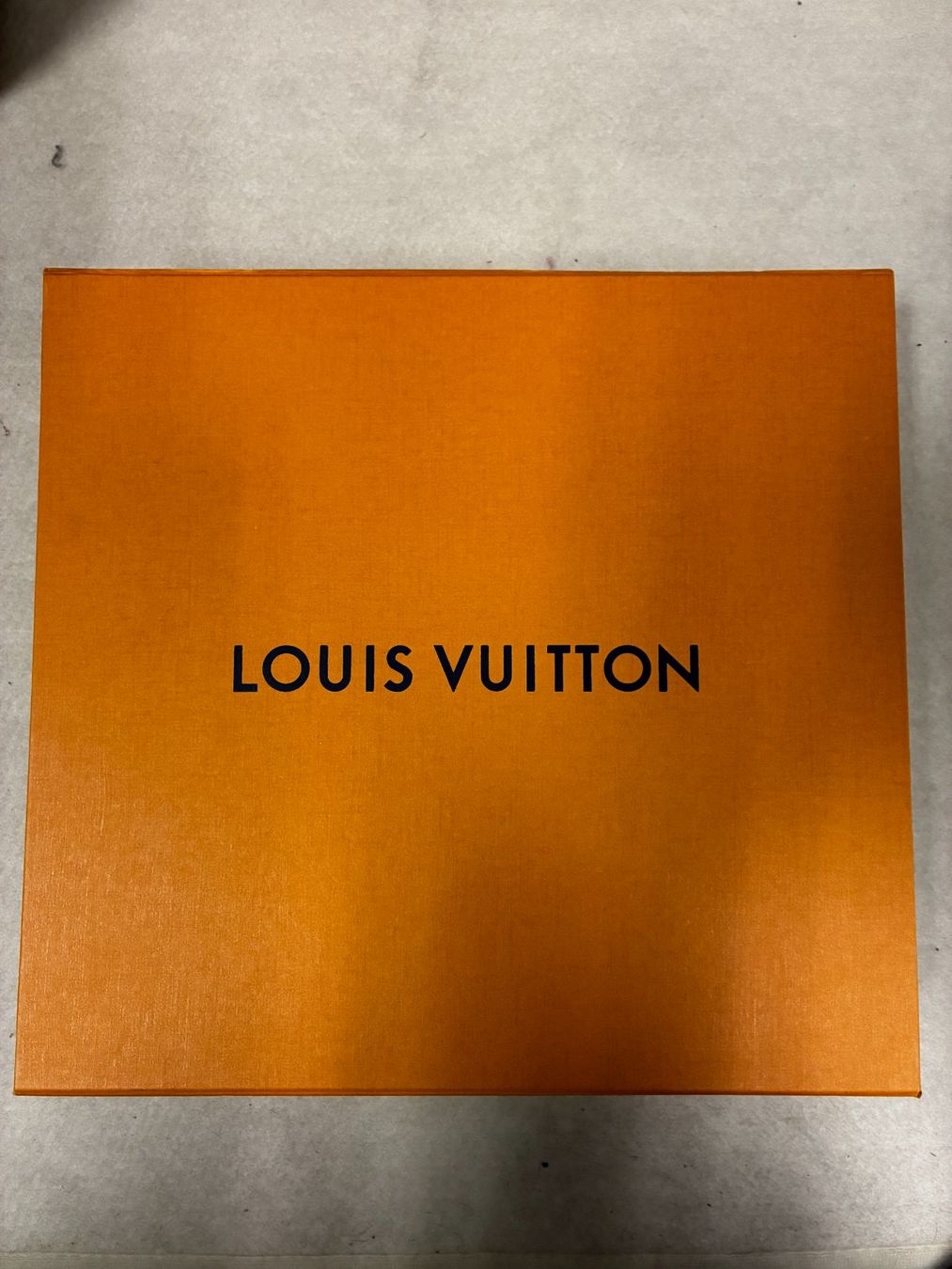 Altro per la casa: Original Louis Vuitton Box – Usato da Wil SG venduto da alexdieter