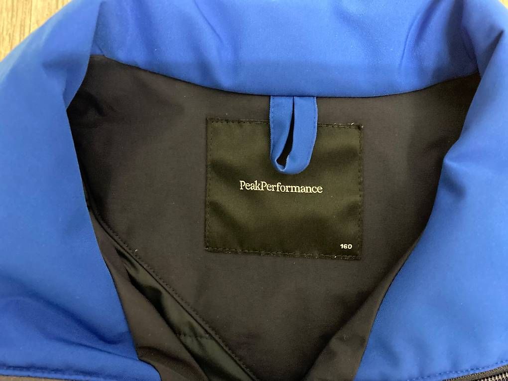 Giacche: Herbst-/Winterjacke Peak Performance  – Usato da Uster venduto da Srn19 1