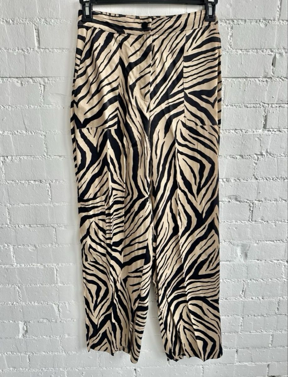 Zara Pantaloni: Hose mit Animalprint von Zara / Gr.  M – Usato da Bern venduto da Fraeuleinhonig