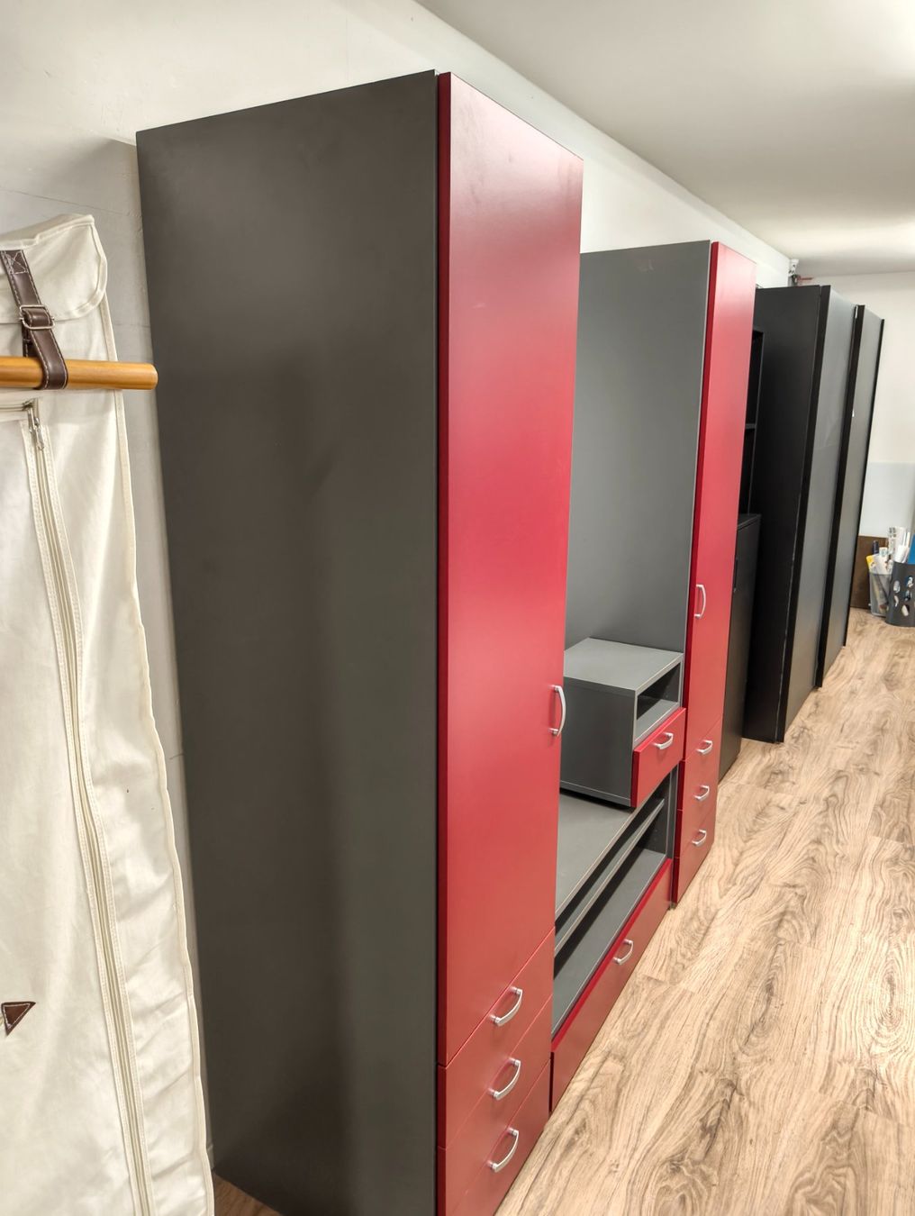 Mobili TV: Wohnwand – Usato da Basel venduto da bk_brockibasel 2