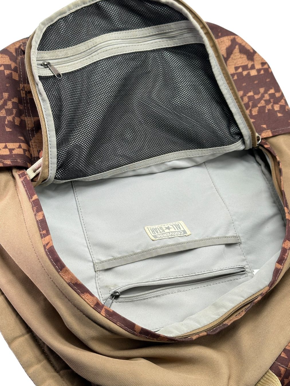 Zaini: Grand sac à dos CONVERSE – Usato da Morges venduto da Auct 4