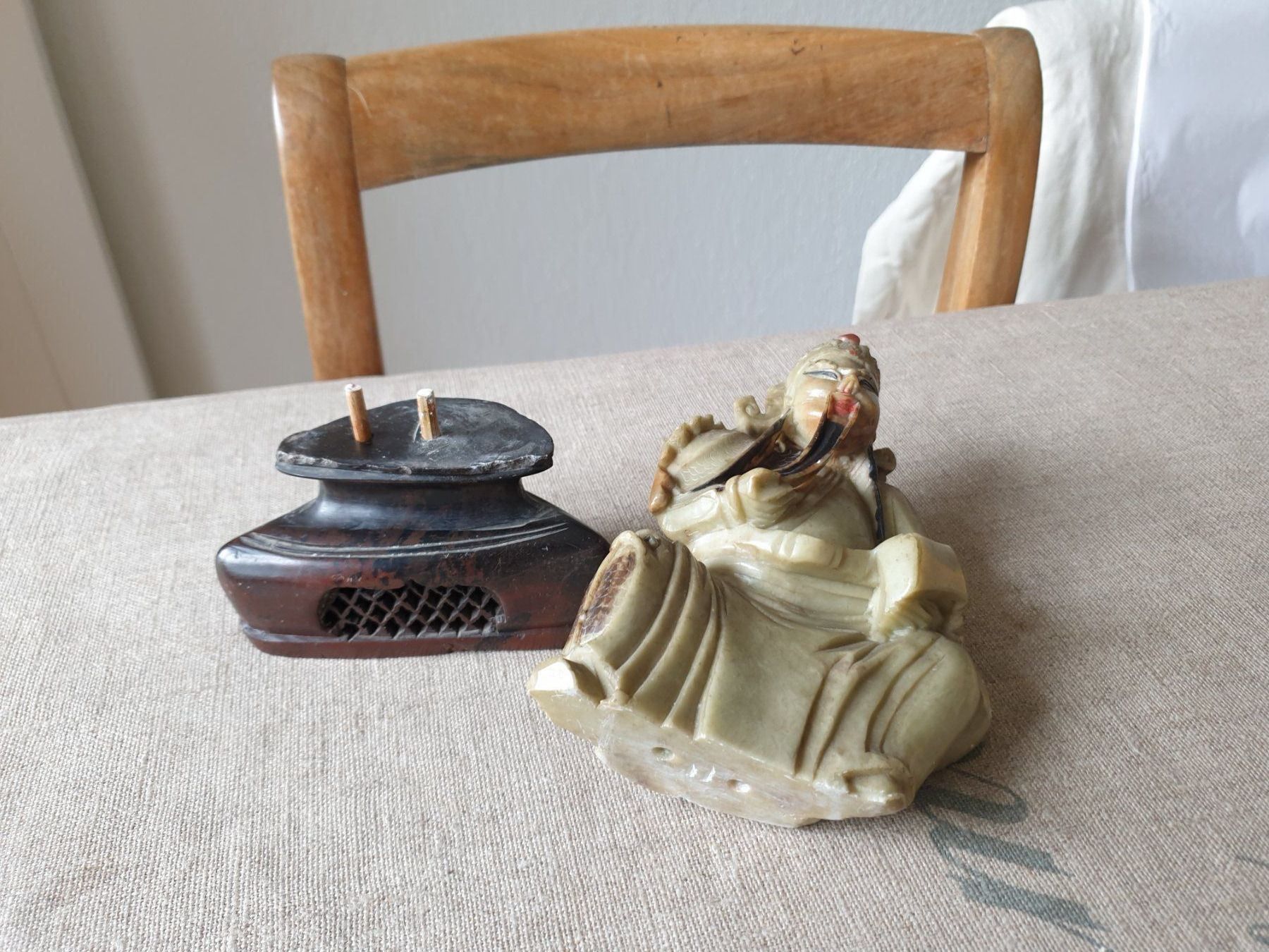Skulpturen & Statuen: China Specksteinfigur auf Sockel – Gebraucht aus Bottmingen von sandy_2 3