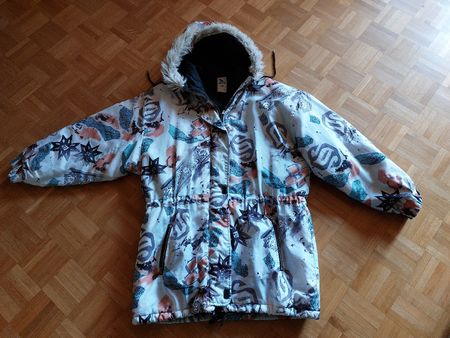 Winterjacke Rodeo Gr. 38 mit Kapuze, neuwertig, warm! 