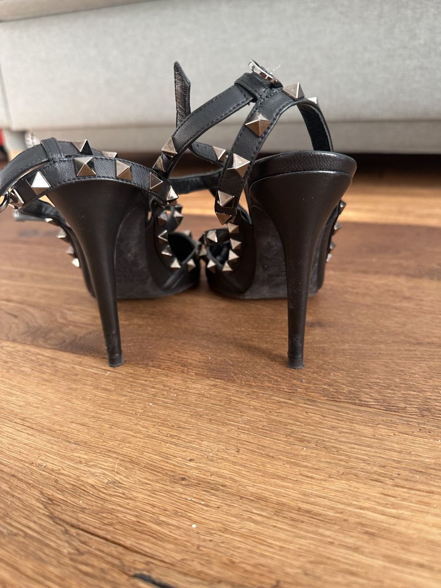 Valentino Scarpe da donna: Valentino pums, size 40 – Nuovo (secondo la descrizione) da Küssnacht am Rigi venduto da hor_dpb7 1