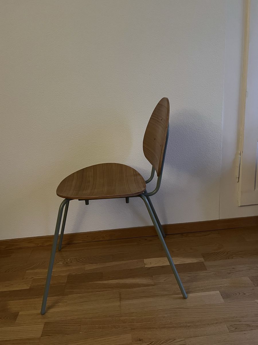 Sedie: minimalistischer Holz Stapelstuhl – Usato da Zürich venduto da caren. 1