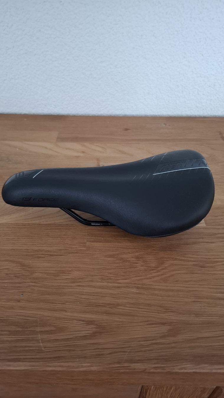 Ersatzteile: Neuwertiger Fahrradsattel – Neu (gemäss Beschreibung) aus Wagen von vZilly 3
