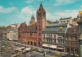 Basel: Rathaus und Marktplatz
